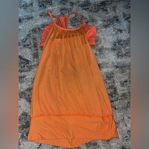 Lululemon tank top with built in bra